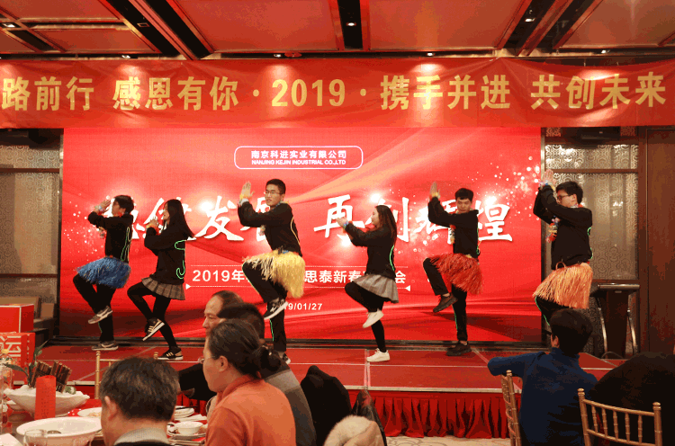 1548739432186553.gif 04.gif