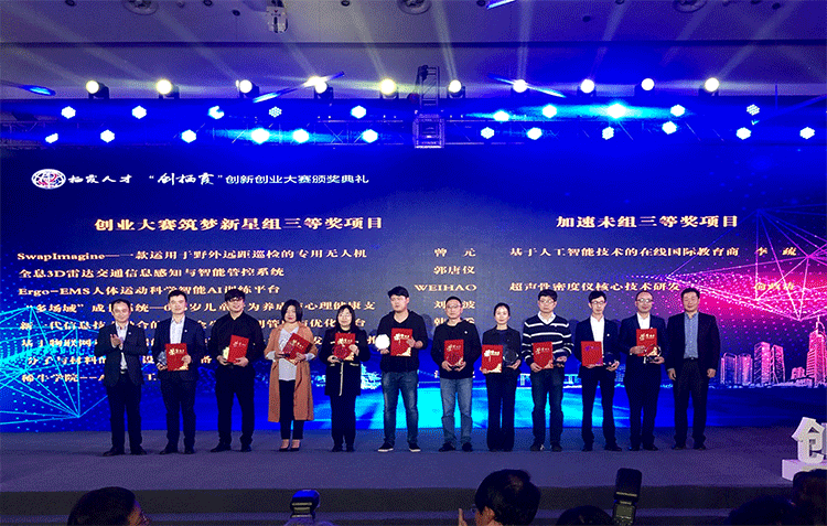 1555467609703574.gif 01.gif